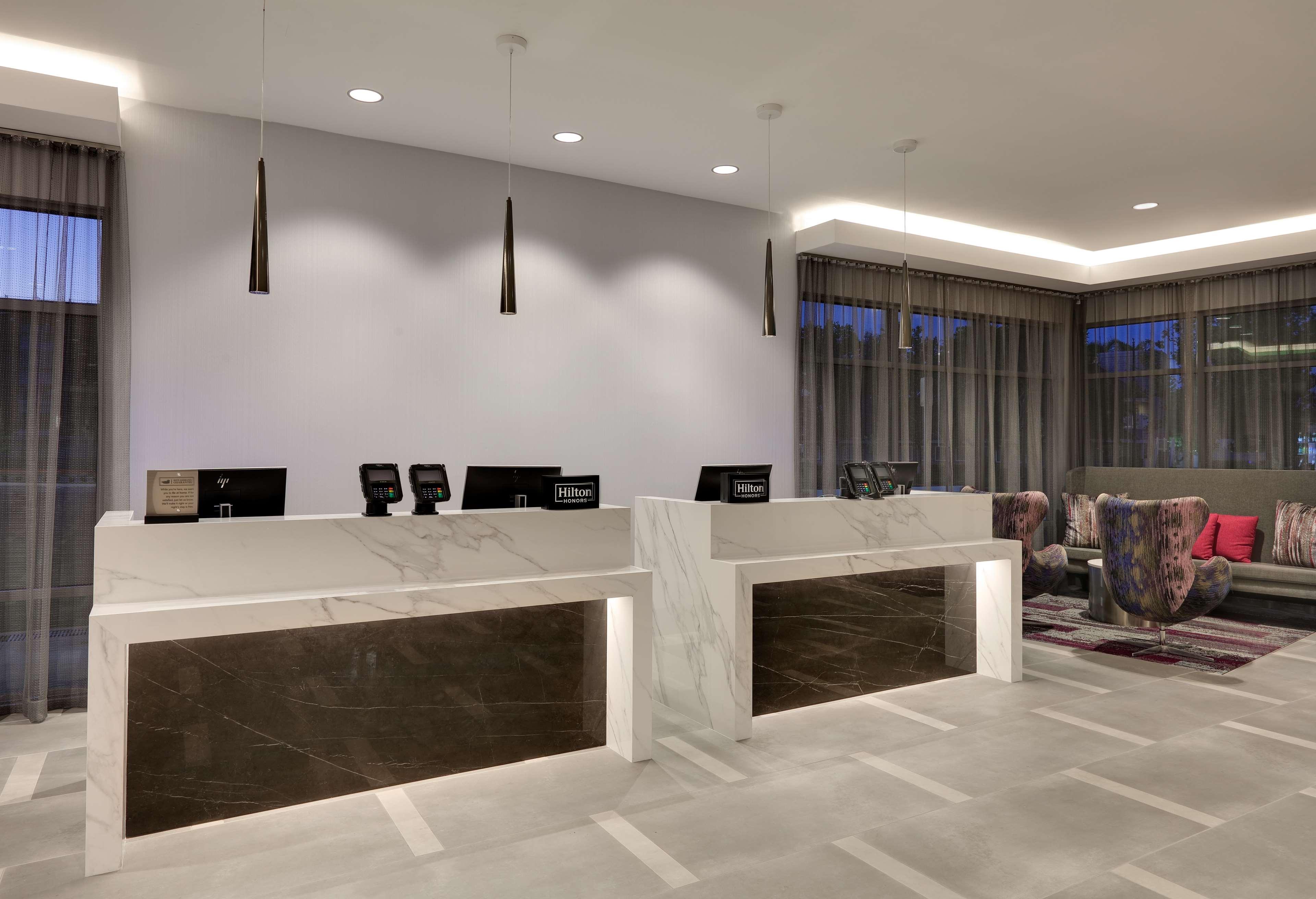 Hampton Inn By Hilton Irvine Spectrum לייק פורסט מראה חיצוני תמונה