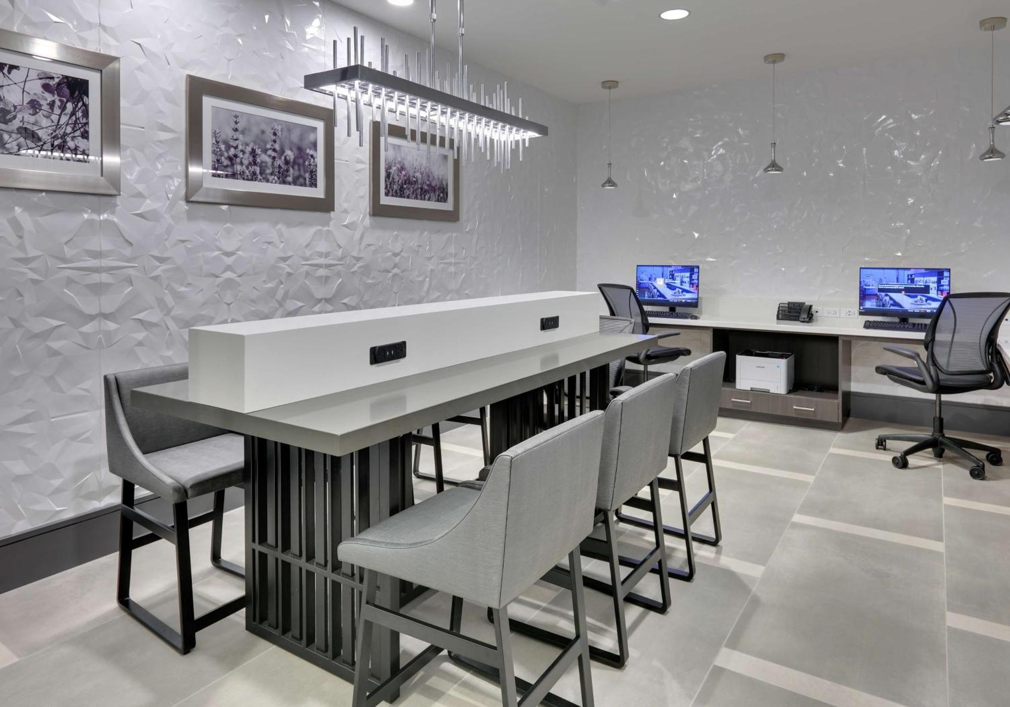 Hampton Inn By Hilton Irvine Spectrum לייק פורסט מראה חיצוני תמונה