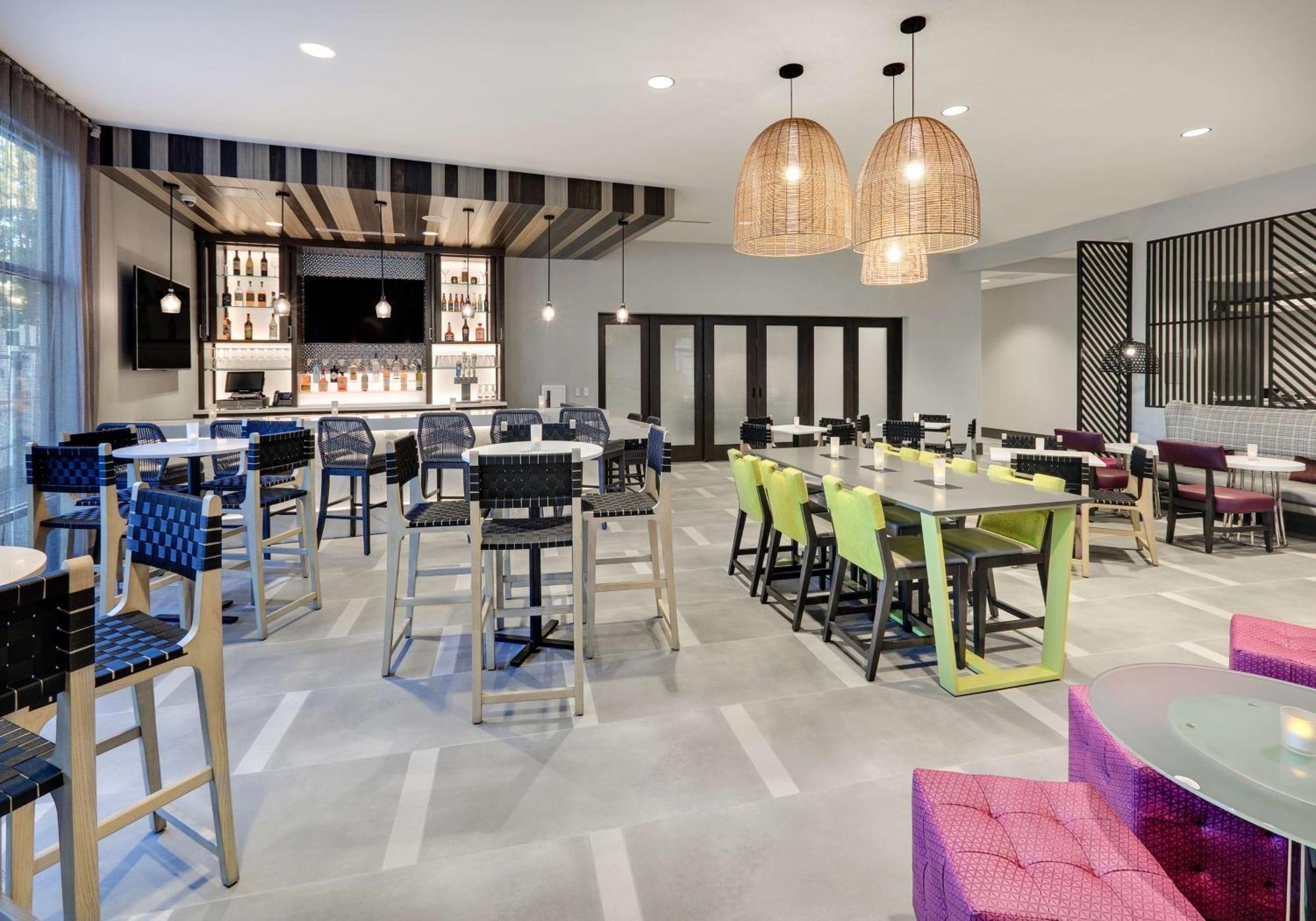 Hampton Inn By Hilton Irvine Spectrum לייק פורסט מראה חיצוני תמונה