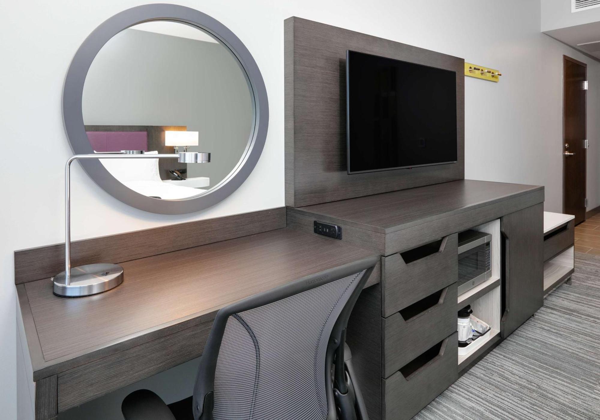 Hampton Inn By Hilton Irvine Spectrum לייק פורסט מראה חיצוני תמונה